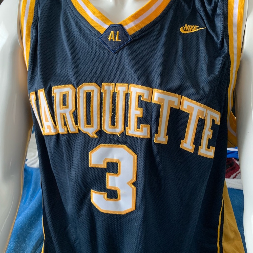 Dwayne Wade Large Marquette Jersey